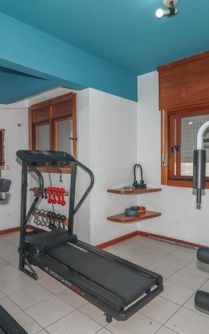 Apartamento à venda com 181m², 3 quartos e 2 vagasÁrea comum - Academia