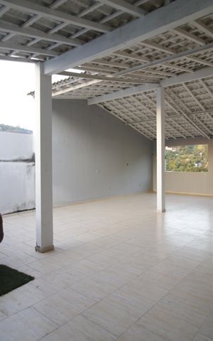 Casa de condomínio à venda com 175m², 2 quartos e 1 vagaTerraço