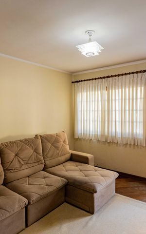 Casa de condomínio para alugar com 110m², 3 quartos e 4 vagas Casa de condomínio para alugar com 110m², 3 quartos e 4 vagasSala de estar