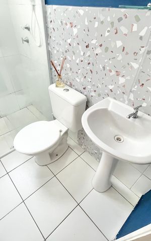 Apartamento para alugar com 45m², 2 quartos e 1 vaga Apartamento para alugar com 45m², 2 quartos e 1 vagaBanheiro