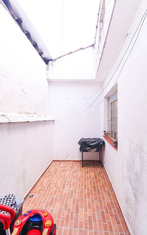 Casa à venda com 75m², 1 quarto e 6 vagasÁrea de Serviço