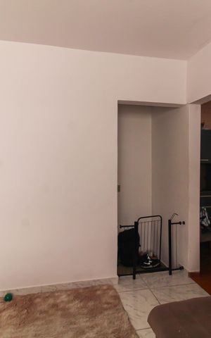 Casa à venda com 75m², 1 quarto e 6 vagasSala