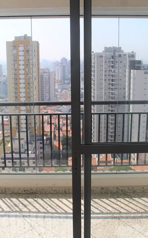 Apartamento para alugar com 69m², 2 quartos e 2 vagasVaranda