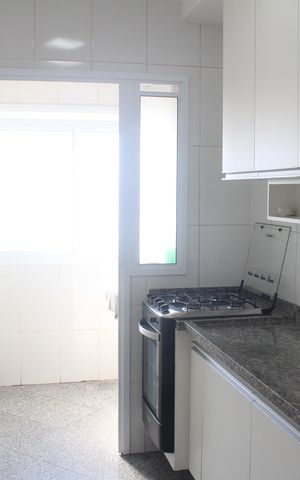 Apartamento para alugar com 69m², 2 quartos e 2 vagasCozinha