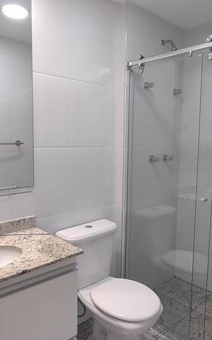 Apartamento para alugar com 69m², 2 quartos e 2 vagas Apartamento para alugar com 69m², 2 quartos e 2 vagasBanheiro da Suíte