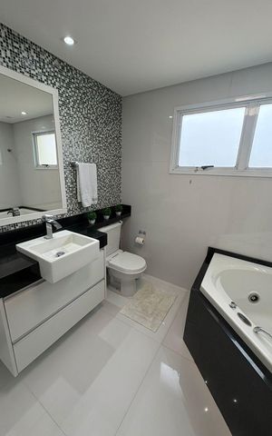 Apartamento à venda com 160m², 3 quartos e 3 vagas Apartamento à venda com 160m², 3 quartos e 3 vagasBanheiro