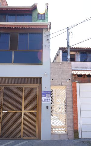 Casa à venda com 80m², 3 quartos e 1 vagaPlaca instalada na fachada do imóvel - Código da placa:HBJM-58