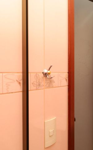 Casa à venda com 80m², 3 quartos e 1 vagaBanheiro 1 - Suíte 1
