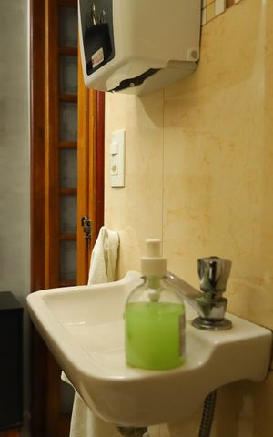 Casa à venda com 80m², 3 quartos e 1 vagaBanheiro 4 - Lavabo