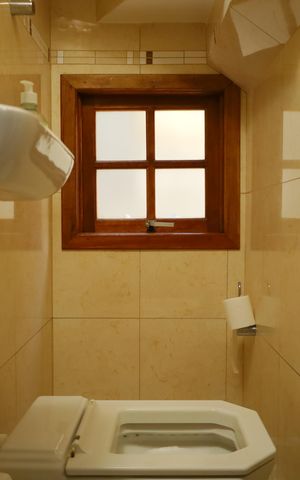 Casa à venda com 80m², 3 quartos e 1 vagaBanheiro 4 - Lavabo