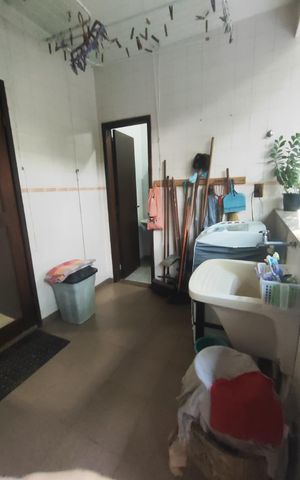 Casa de condomínio à venda com 267m², 4 quartos e 4 vagas