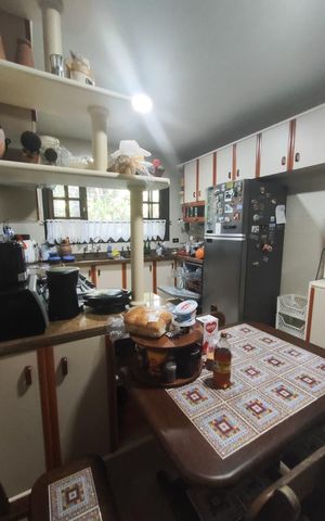 Casa de condomínio à venda com 267m², 4 quartos e 4 vagas