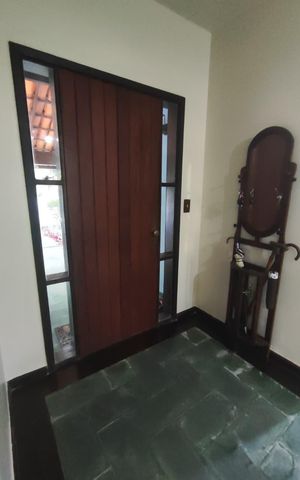 Casa de condomínio à venda com 267m², 4 quartos e 4 vagas