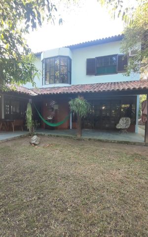 Casa de condomínio à venda com 267m², 4 quartos e 4 vagas