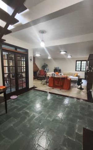 Casa de condomínio à venda com 267m², 4 quartos e 4 vagas
