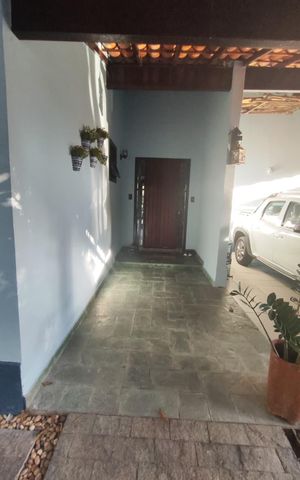 Casa de condomínio à venda com 267m², 4 quartos e 4 vagas