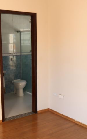 Casa à venda com 140m², 3 quartos e 3 vagasSuíte 