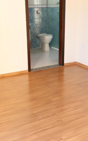 Casa à venda com 140m², 3 quartos e 3 vagasSuíte 