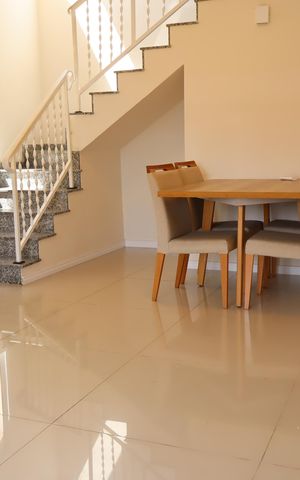 Casa à venda com 140m², 3 quartos e 3 vagasSala