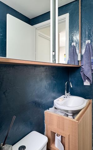 Apartamento à venda com 50m², 2 quartos e 1 vaga Apartamento à venda com 50m², 2 quartos e 1 vagaBanheiro Social