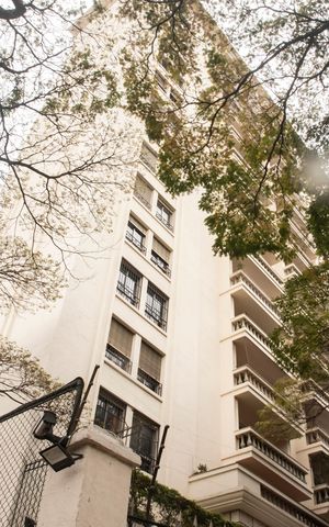 Apartamento à venda com 110m², 3 quartos e 2 vagasFachada