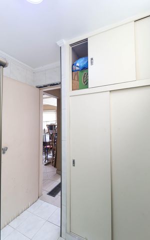 Casa à venda com 284m², 4 quartos e 4 vagas
