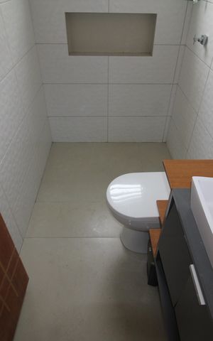 Casa à venda com 79m², 2 quartos e sem vagaBanheiro