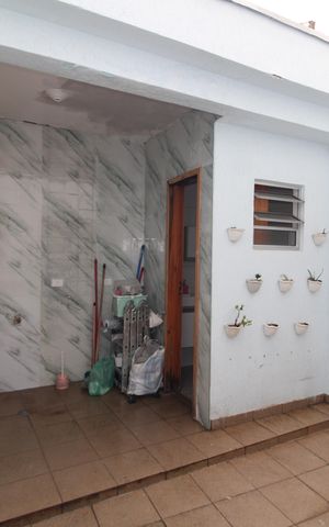 Casa à venda com 79m², 2 quartos e sem vagaÁrea de Serviço