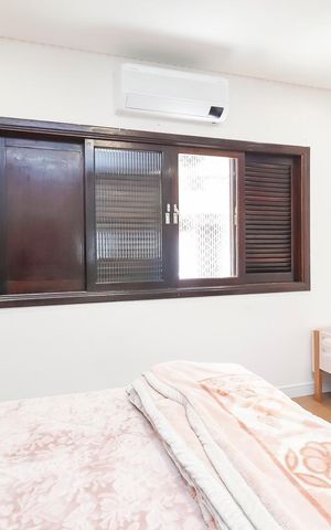 Casa à venda com 672m², 5 quartos e 2 vagasQuarto 1 - Suíte