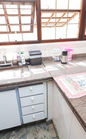 Casa à venda com 672m², 5 quartos e 2 vagasCozinha