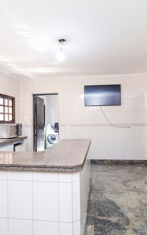 Casa à venda com 672m², 5 quartos e 2 vagasCozinha