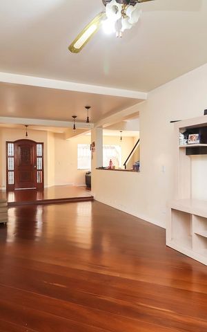Casa à venda com 672m², 5 quartos e 2 vagasSala 2
