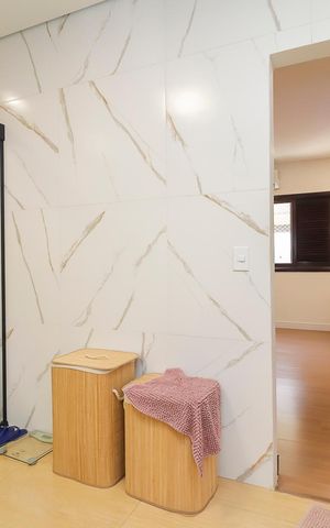 Casa à venda com 672m², 5 quartos e 2 vagasBanheiro da Suíte 1