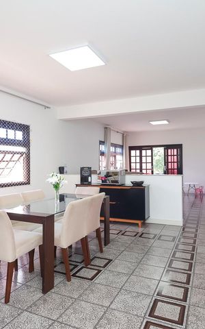 Casa à venda com 672m², 5 quartos e 2 vagasSala de Jantar