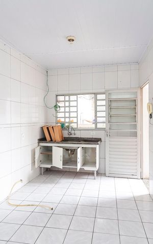 Casa à venda com 672m², 5 quartos e 2 vagasEdícula - Cozinha