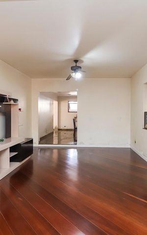 Casa à venda com 672m², 5 quartos e 2 vagasSala 2