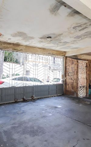 Casa à venda com 672m², 5 quartos e 2 vagasGaragem