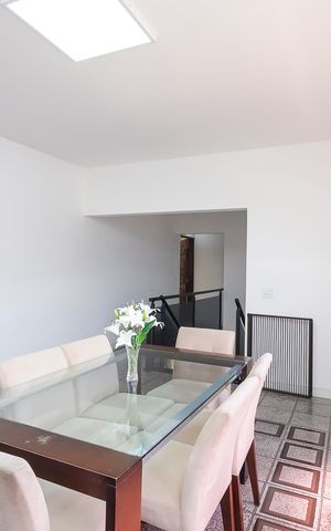 Casa à venda com 672m², 5 quartos e 2 vagasSala de Jantar