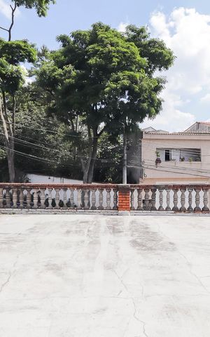 Casa à venda com 672m², 5 quartos e 2 vagasTerraço