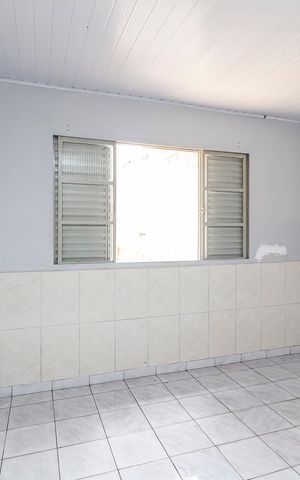 Casa à venda com 672m², 5 quartos e 2 vagasEdícula - Quarto