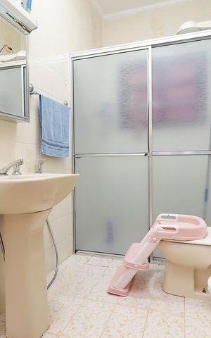 Casa à venda com 672m², 5 quartos e 2 vagasBanheiro Social