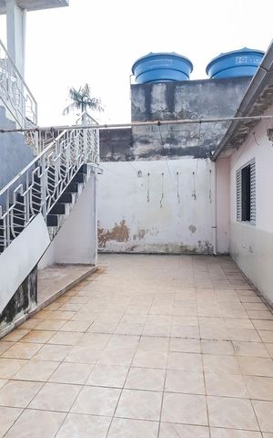 Casa à venda com 672m², 5 quartos e 2 vagasQuintal