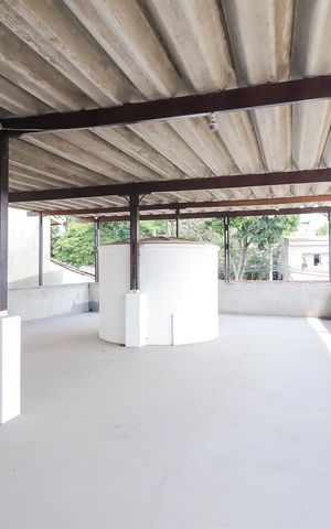 Casa à venda com 672m², 5 quartos e 2 vagasTerraço