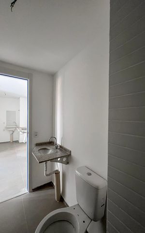 Apartamento à venda com 44m², 2 quartos e sem vaga Apartamento à venda com 44m², 2 quartos e sem vagaBanheiro