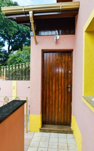 Casa à venda com 190m², 2 quartos e 4 vagasEntrada Social 