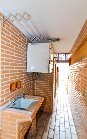 Casa à venda com 190m², 2 quartos e 4 vagasÁrea de Serviço