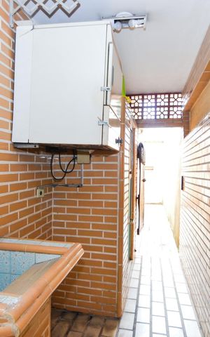 Casa à venda com 190m², 2 quartos e 4 vagasÁrea de Serviço