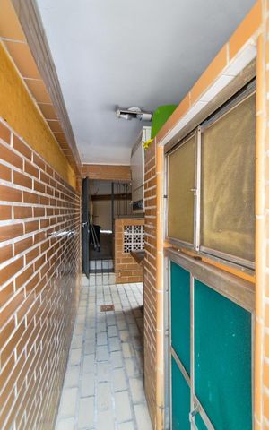Casa à venda com 190m², 2 quartos e 4 vagasÁrea de Serviço