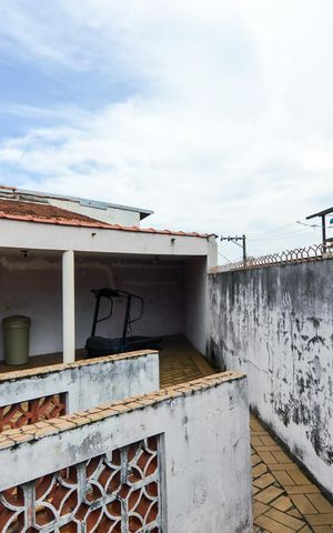 Casa à venda com 190m², 2 quartos e 4 vagasVaranda