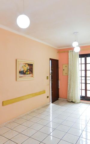 Casa à venda com 190m², 2 quartos e 4 vagasSala